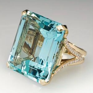 🩵 New Beautiful Golden Aquamarine Ring size 8 🩵
